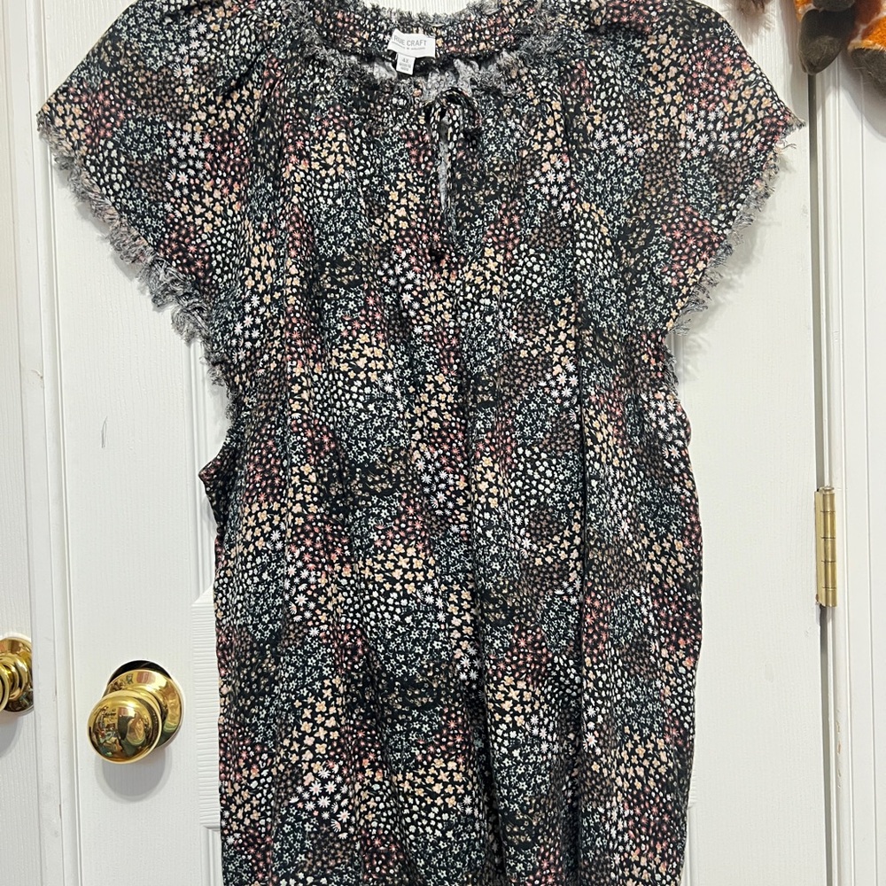 True Craft Black and White Ruffled Tiered blouse